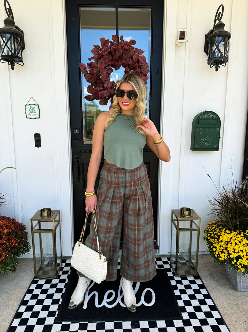 PREORDER: Cayla Crop Plaid Pants in Two Colors