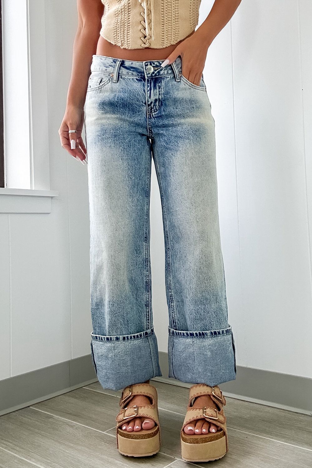 Washed Wide Leg Jeans with Pockets