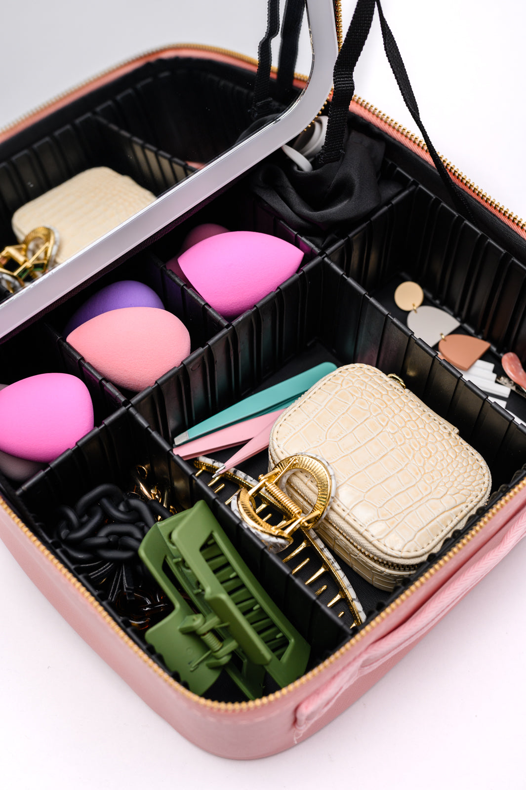 She's All That LED Makeup Case in Pink