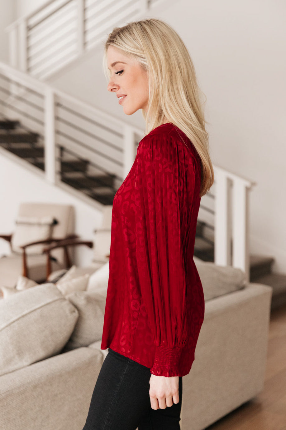 Cityscape Blouse In Burgundy