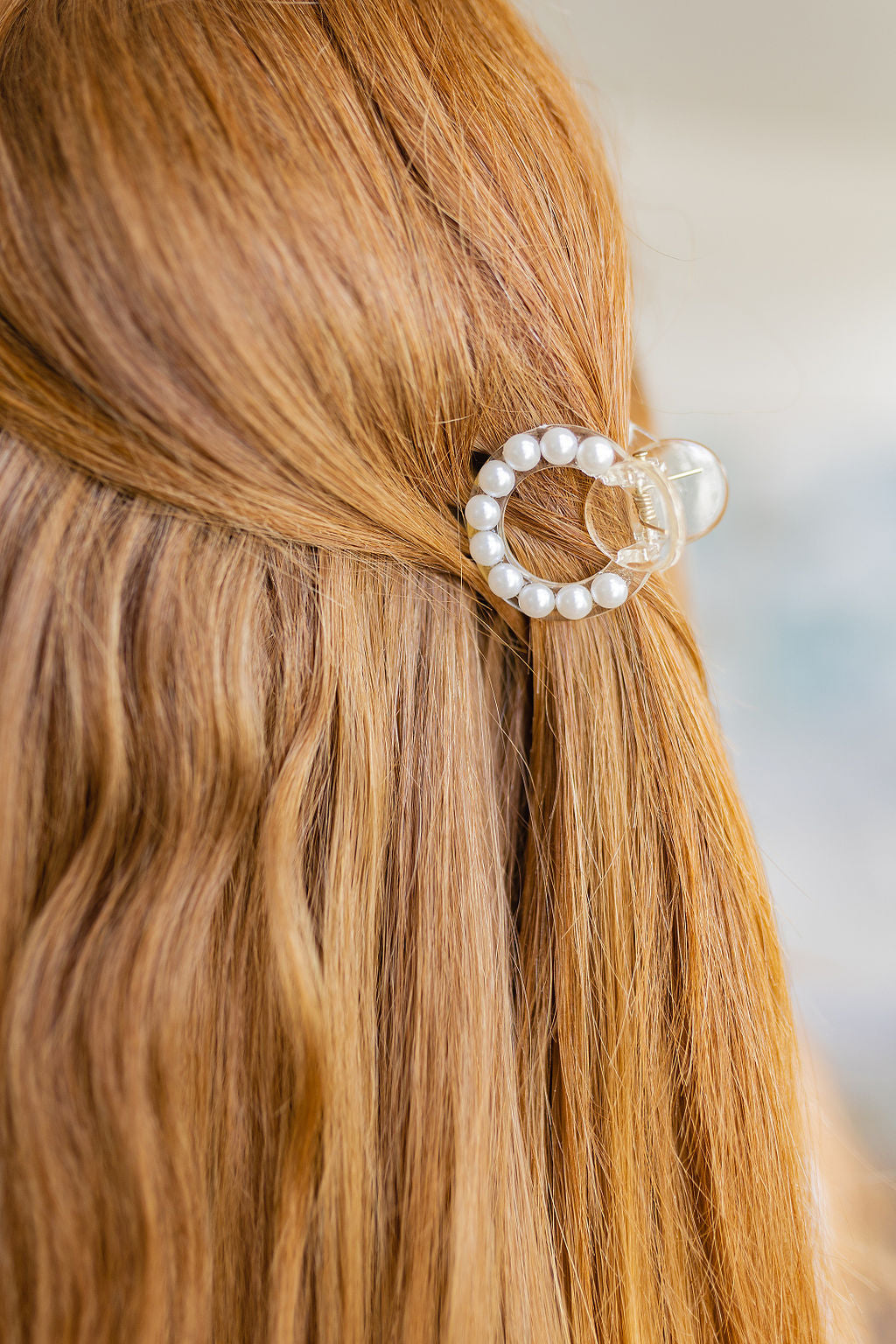 Round Pearl Claw Clip